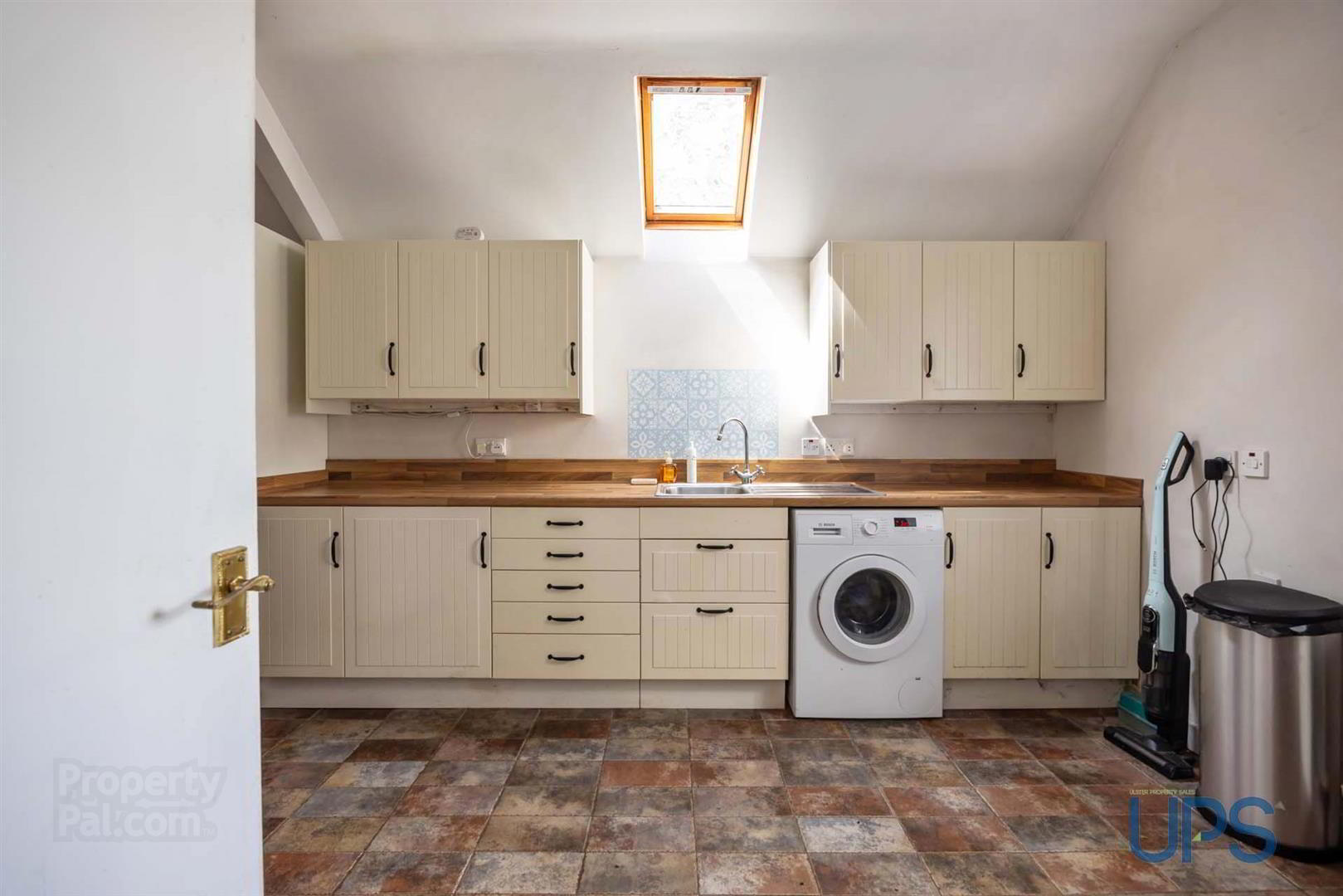 'Glenfield', 87 Cidercourt Road 32 of 79