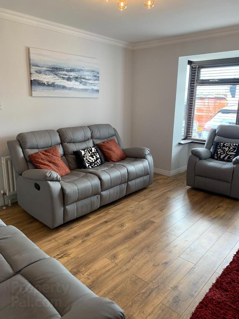 22 Dhu Varren Park South 3 of 15