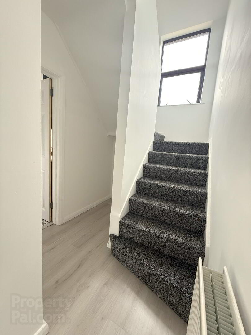 48 Donard Drive 3 of 10