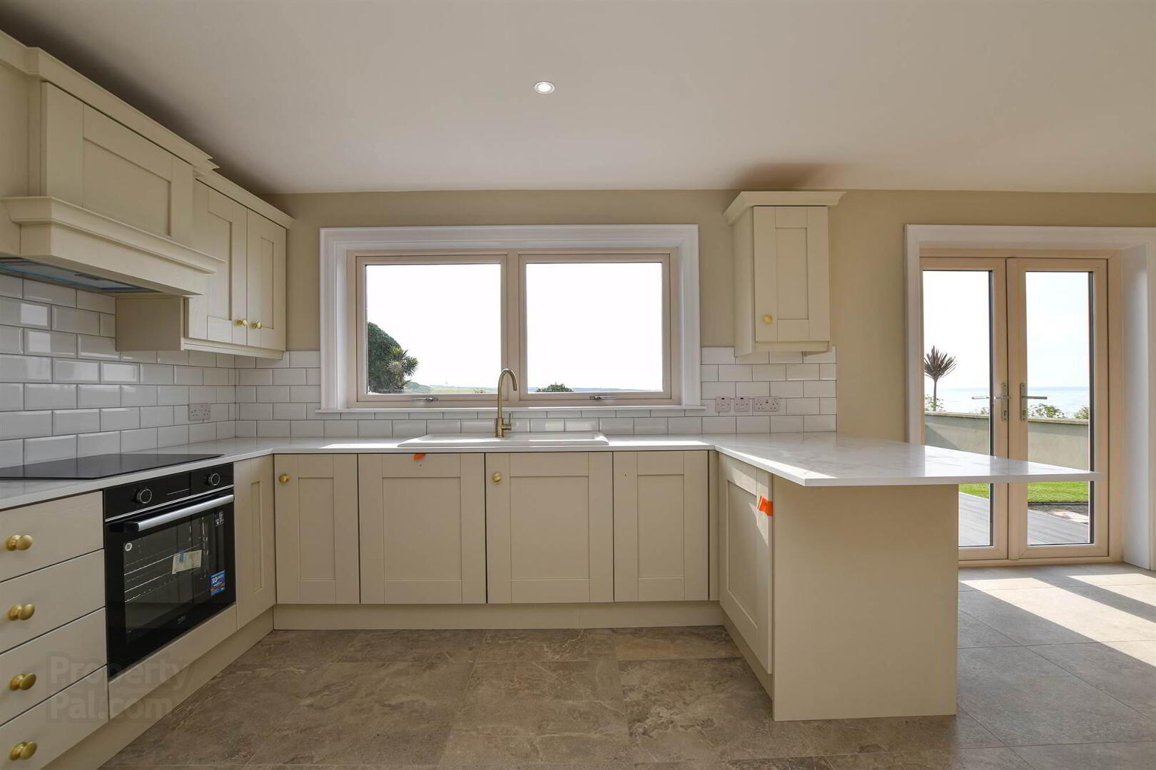 60 Castle Street 11 of 28