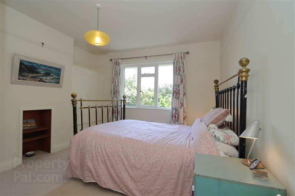 'Mount Cairn', 106 Newtownards Road 19 of 61