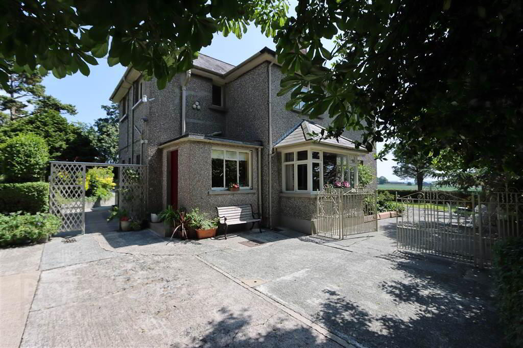 'Mount Cairn', 106 Newtownards Road 28 of 61