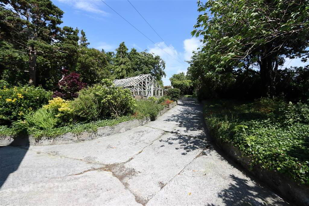 'Mount Cairn', 106 Newtownards Road 32 of 61