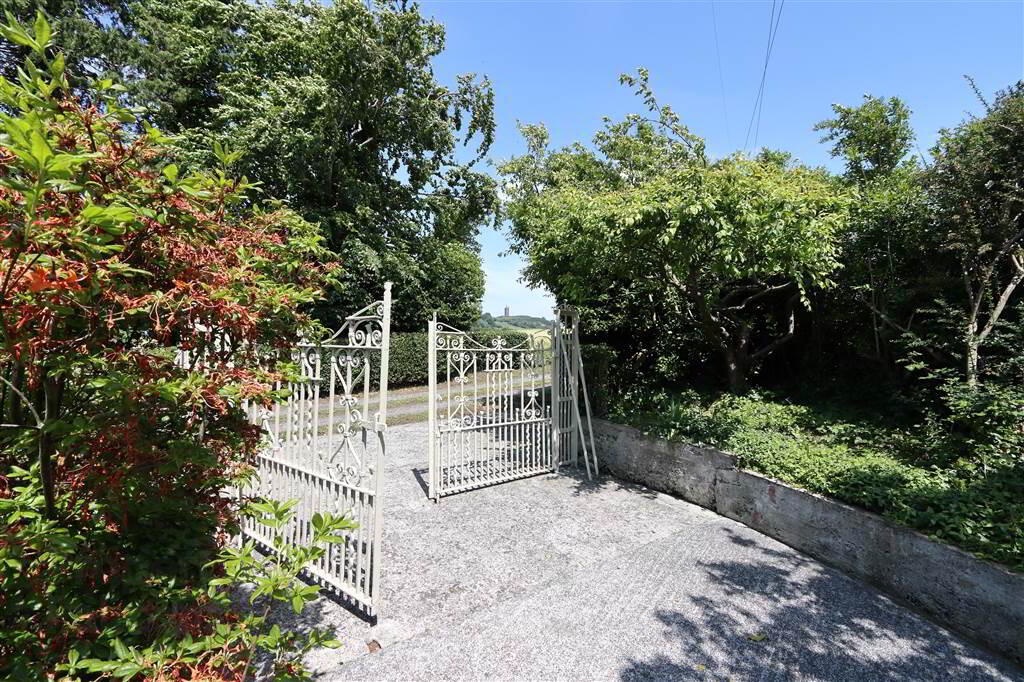 'Mount Cairn', 106 Newtownards Road 31 of 61