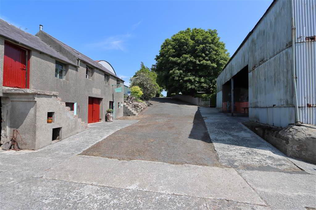 'Mount Cairn', 106 Newtownards Road 43 of 61