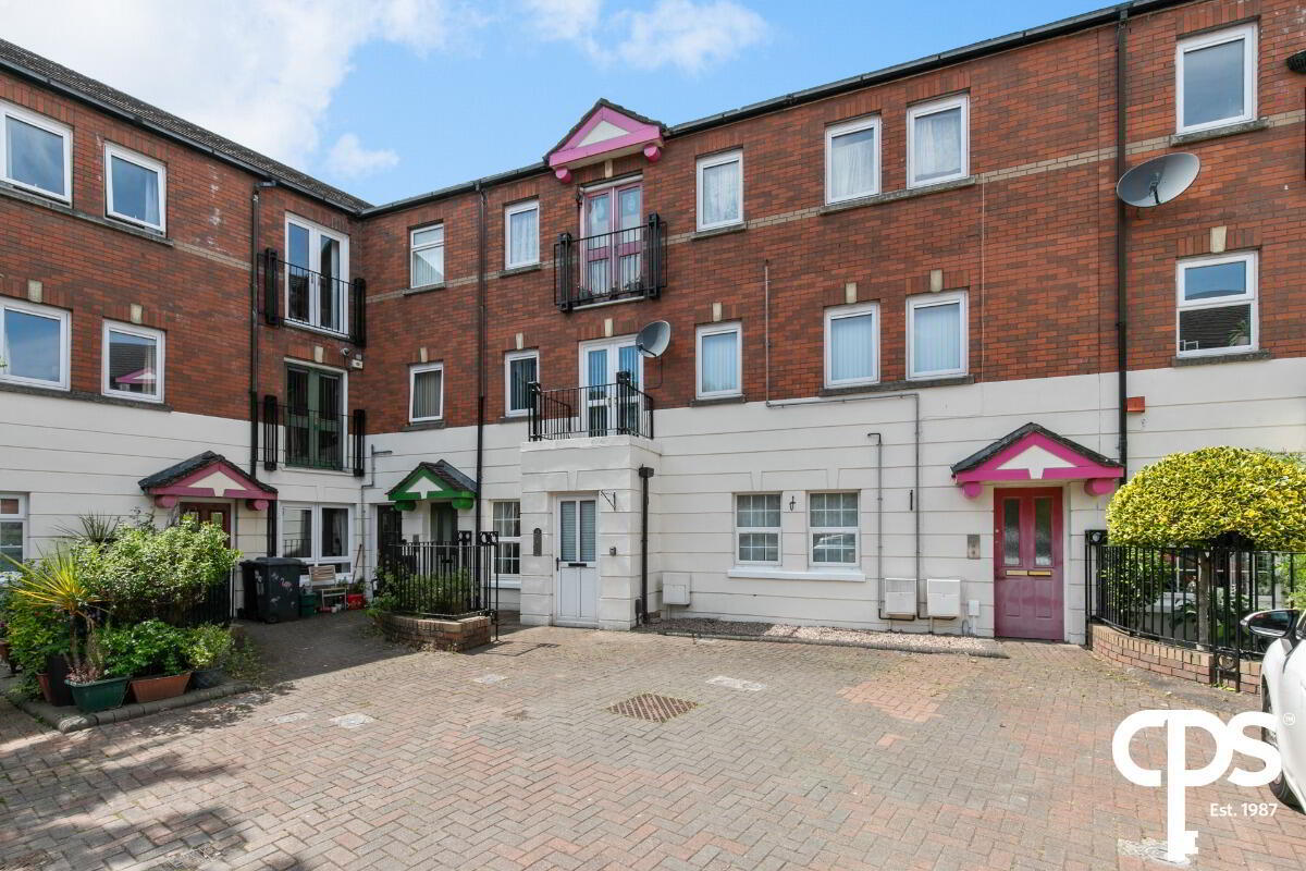 18 Ferndale Court 1 of 16