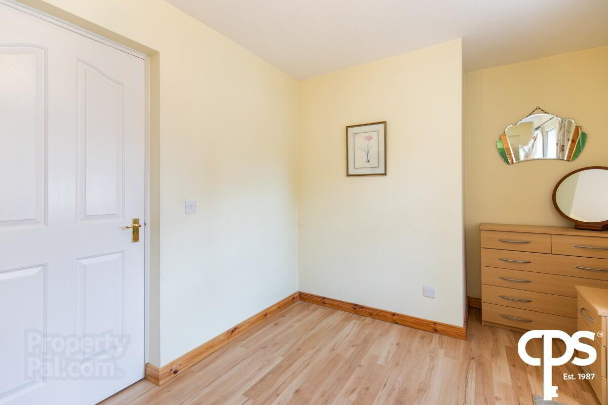 18 Ferndale Court 11 of 16