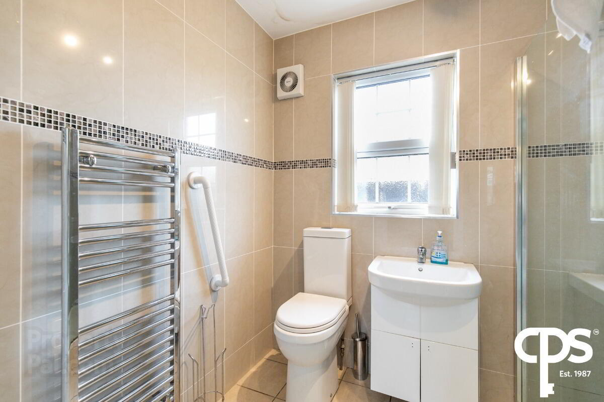 18 Ferndale Court 13 of 16