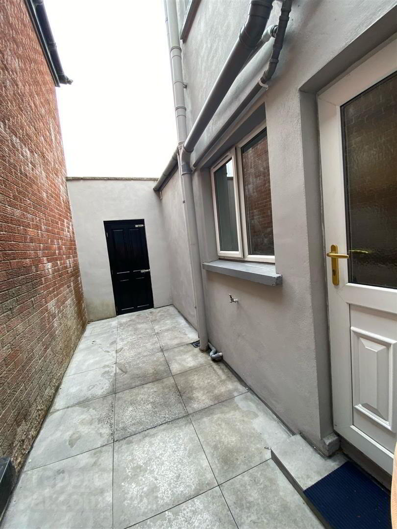 27 Donegall Avenue 10 of 10