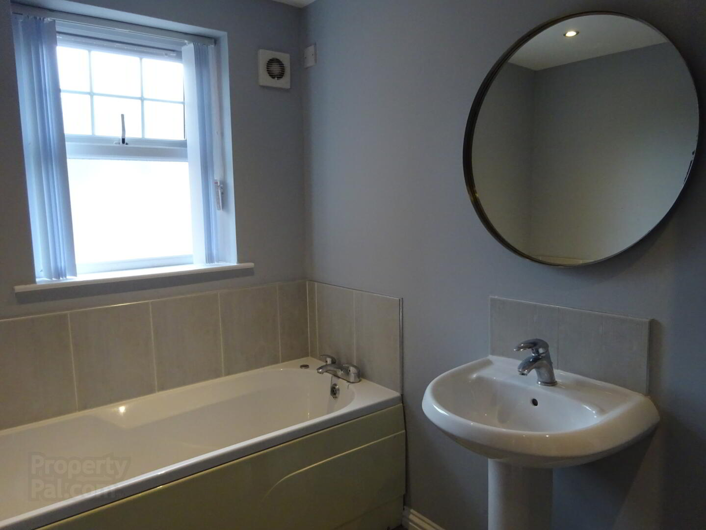 9 St Johns Square 16 of 17