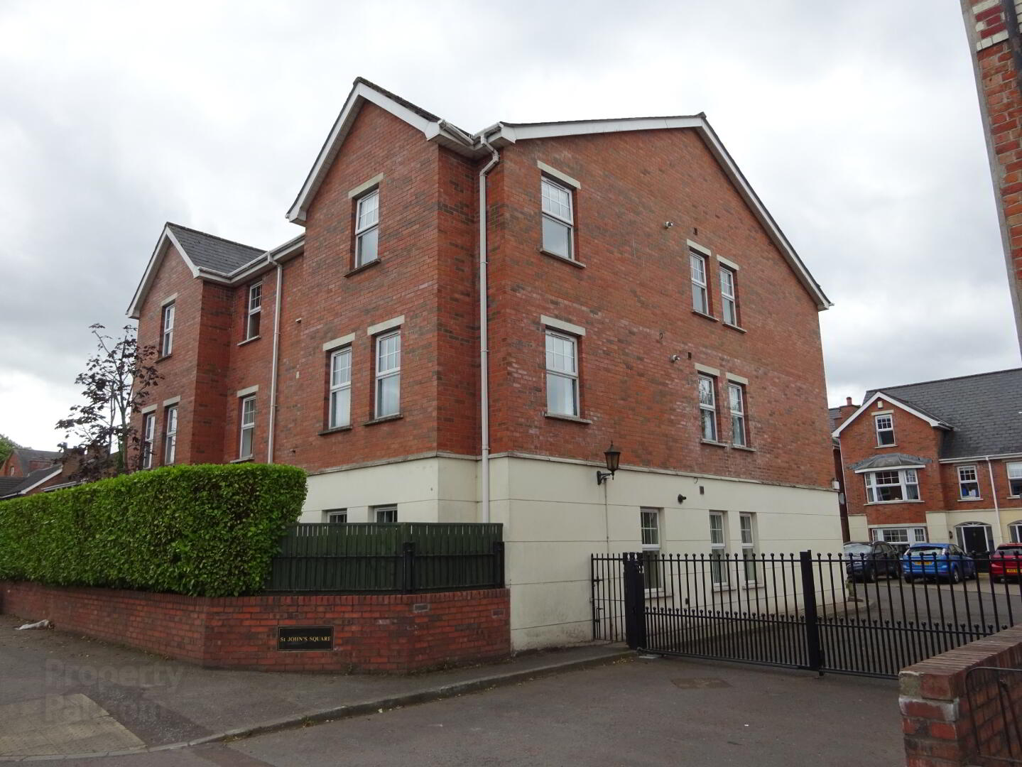 9 St Johns Square 1 of 17