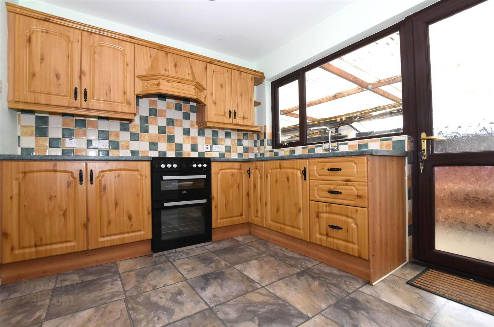26 Lansdowne Gardens 9 of 16