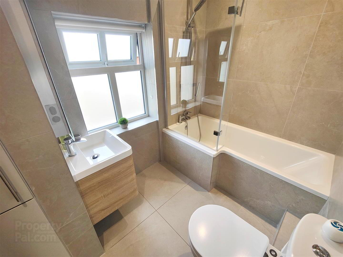 24 Westland Road 22 of 29