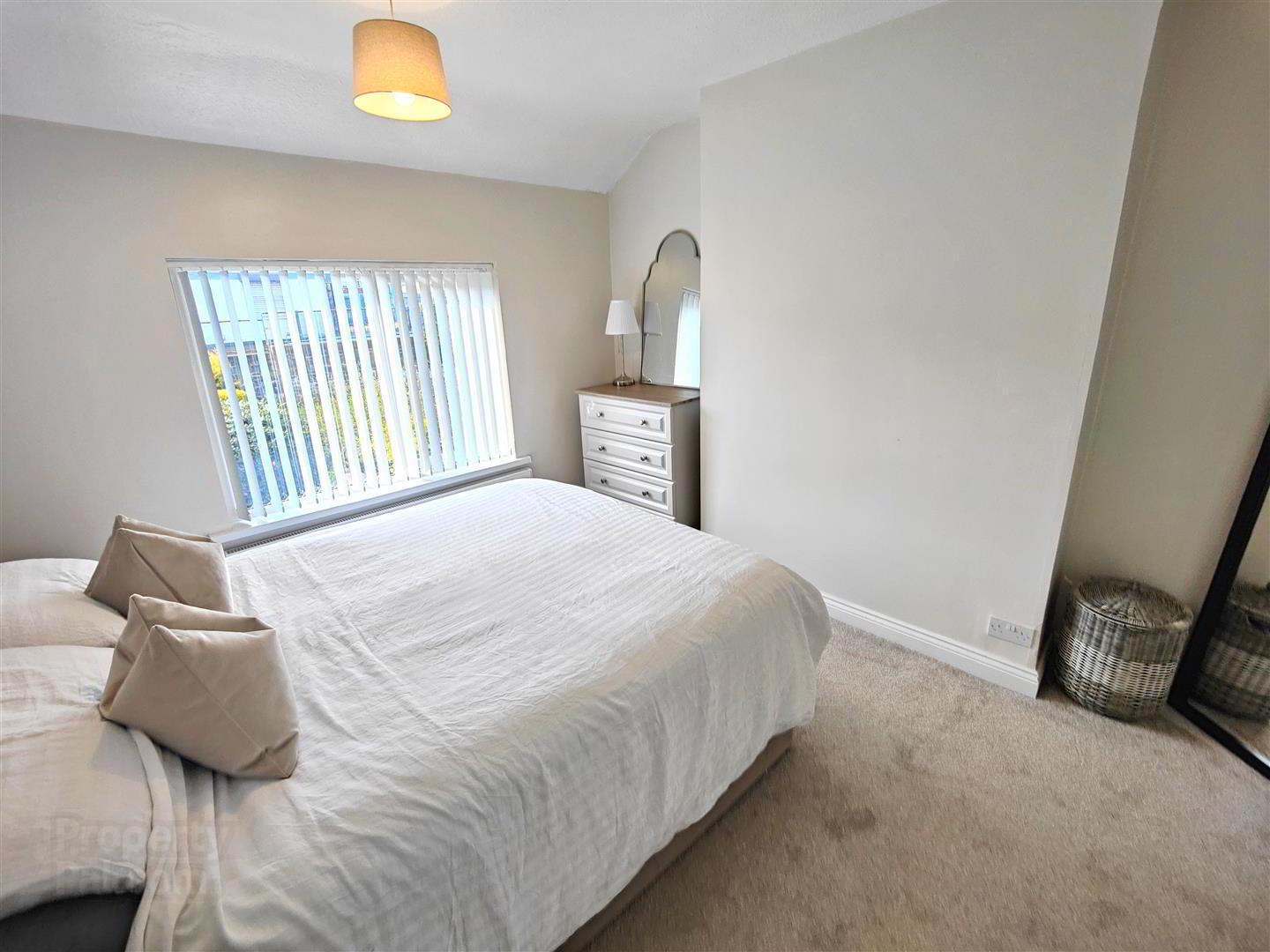 24 Westland Road 18 of 29