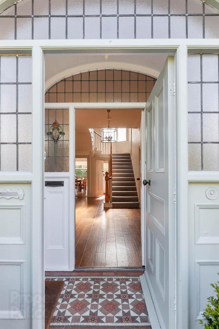 21 Castlehill Road 4 of 42