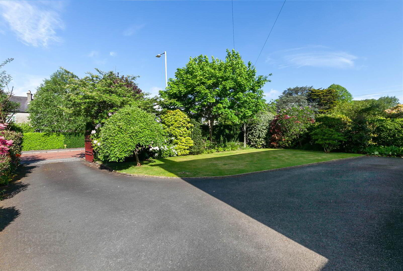 property description image