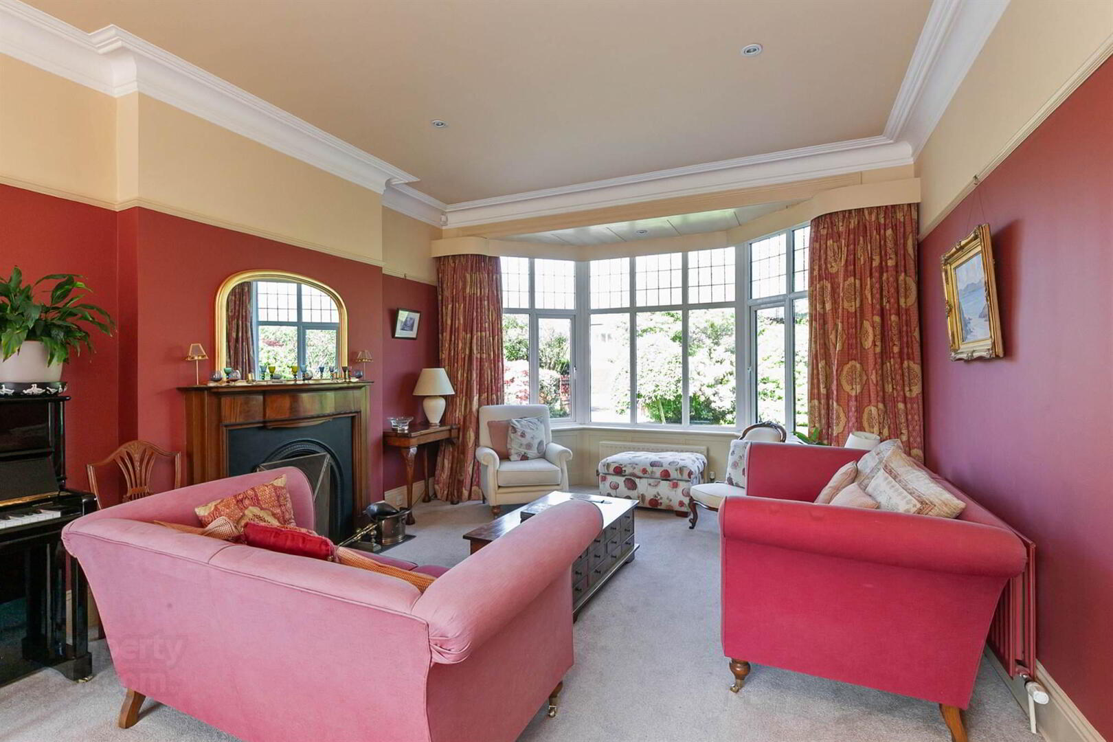 21 Castlehill Road 9 of 42