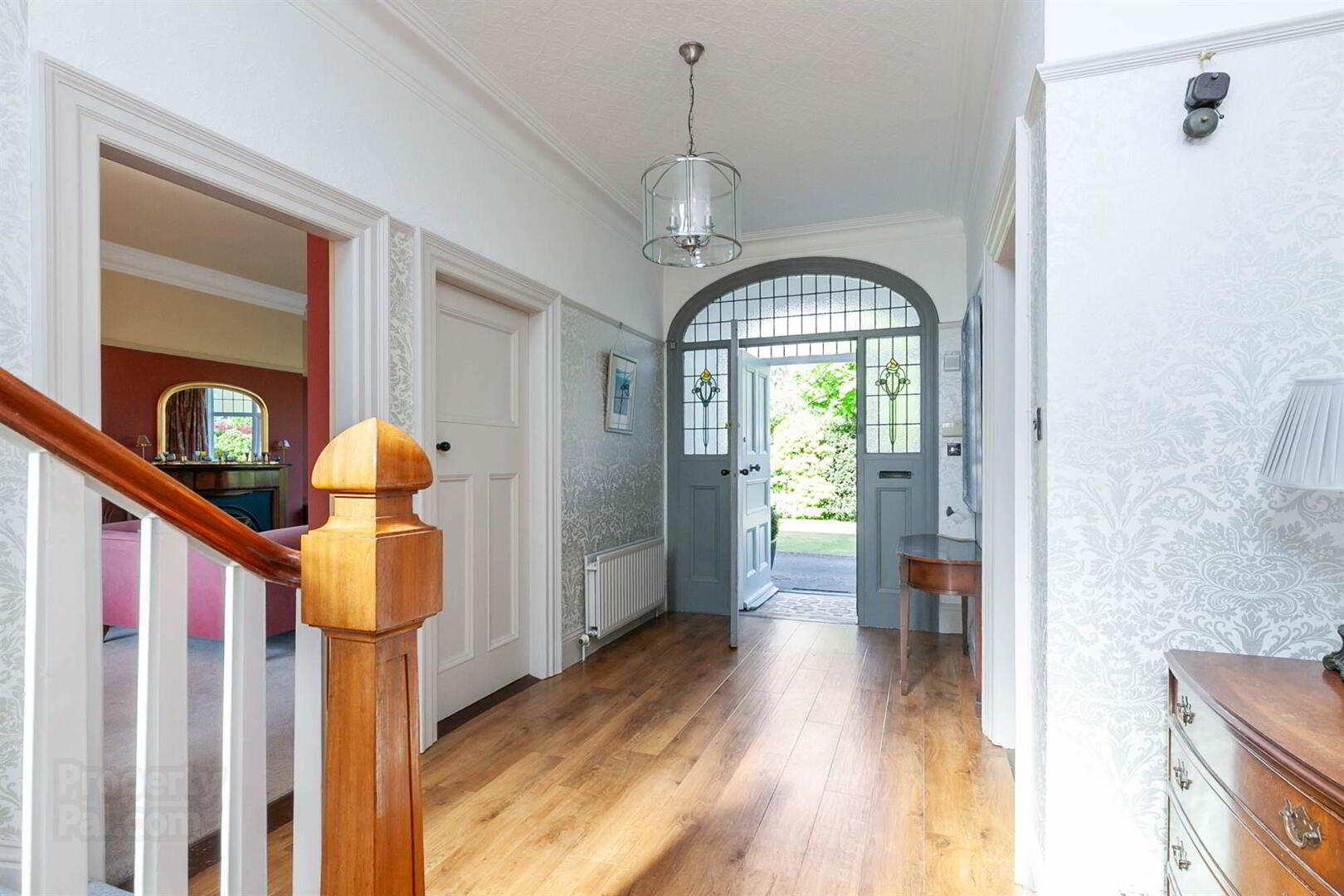21 Castlehill Road 8 of 42