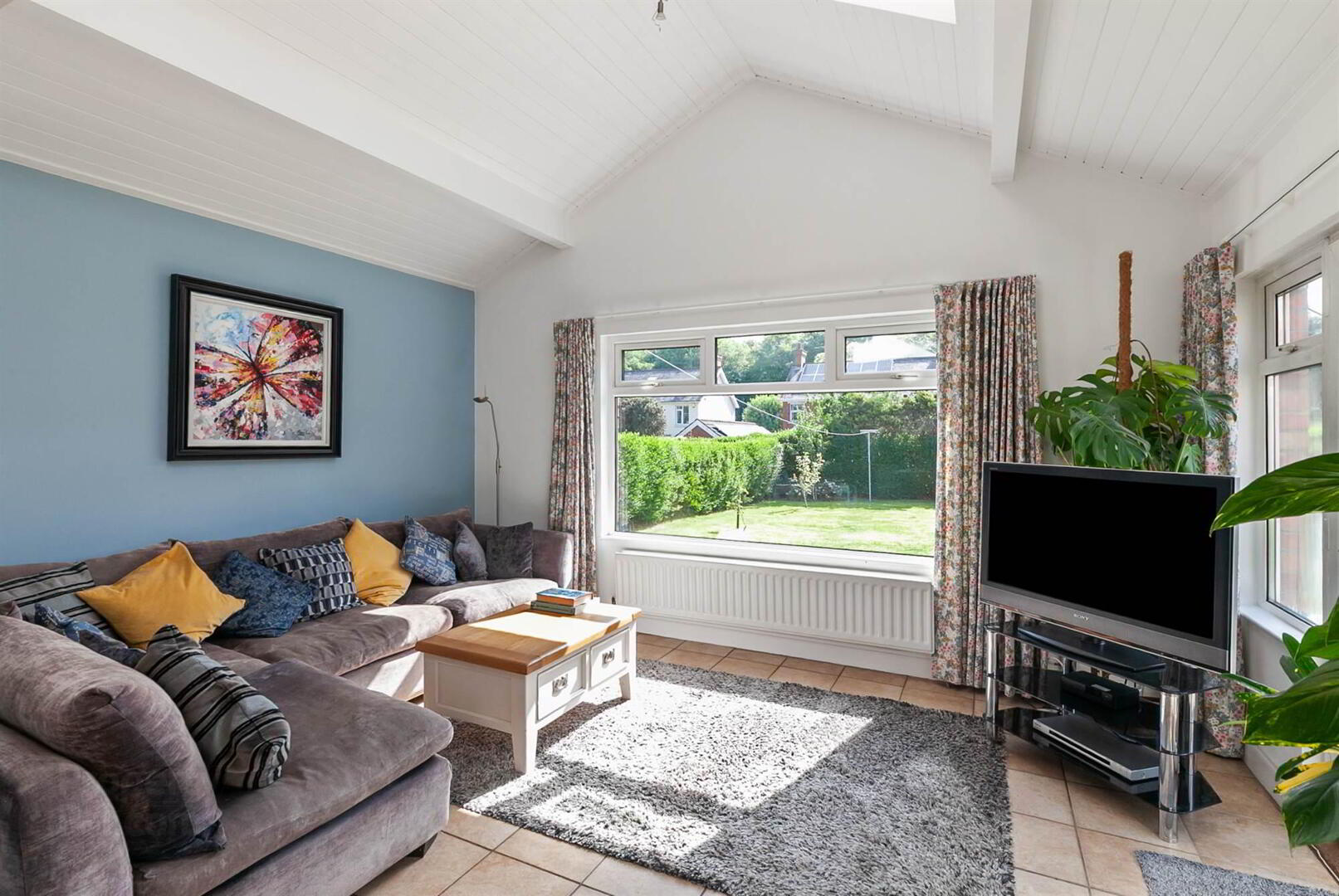 21 Castlehill Road 18 of 42
