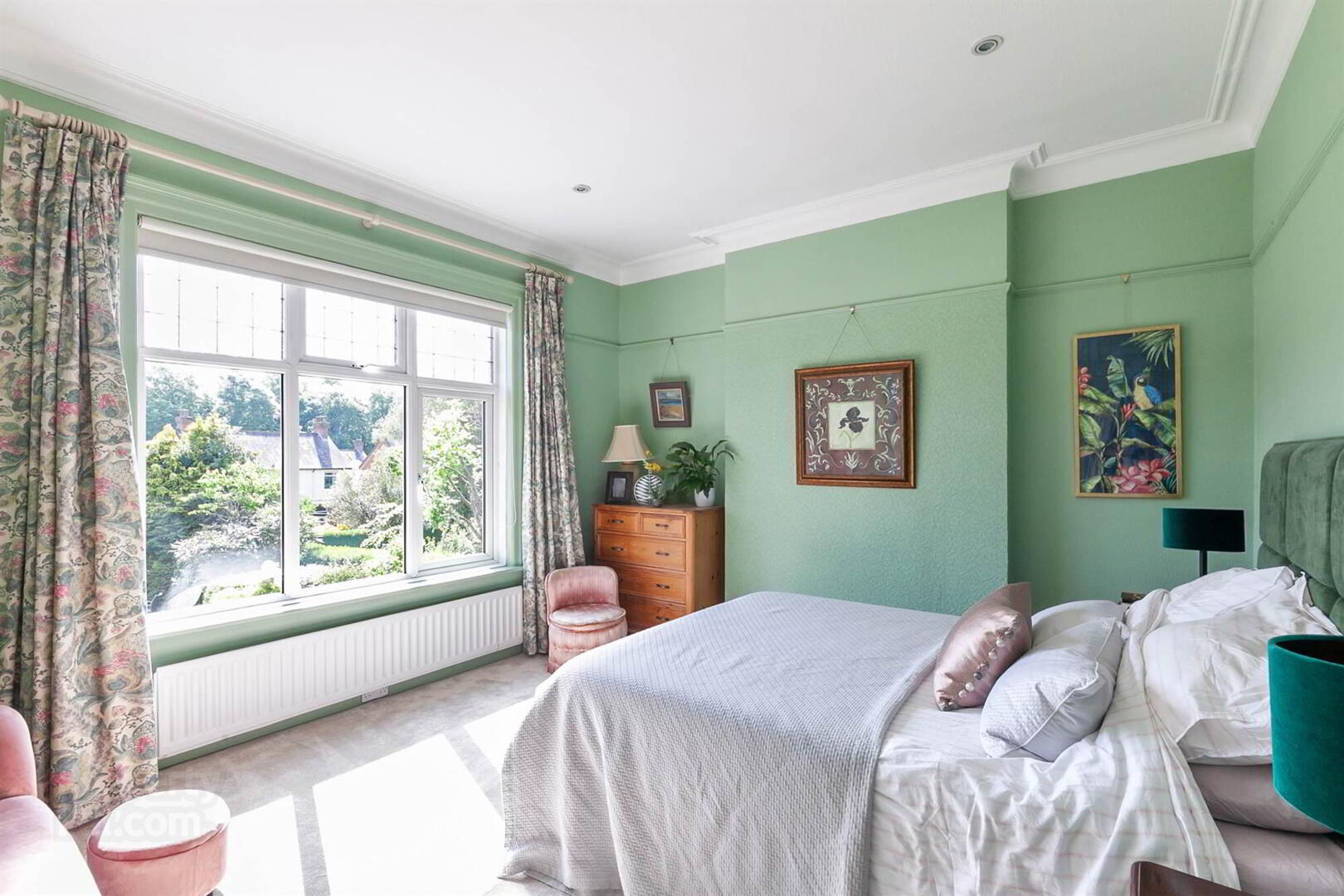 21 Castlehill Road 26 of 42