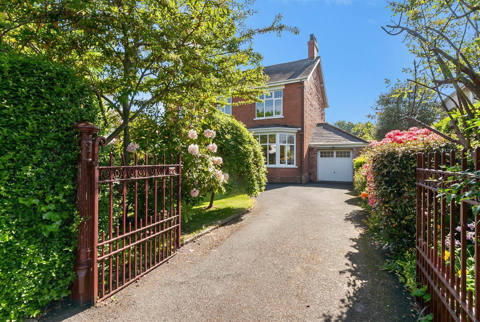 21 Castlehill Road 36 of 42
