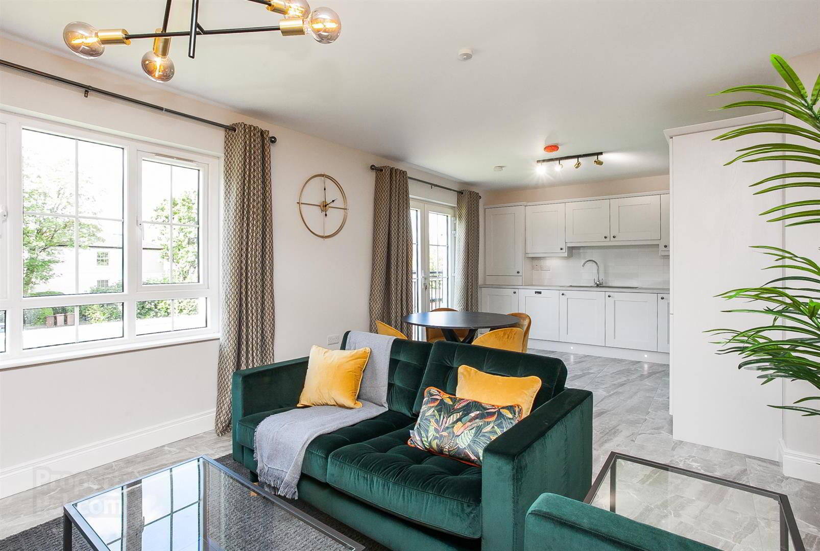 Apt 4 Ebrington Hall, 149e Upper Newtownards Road 8 of 24