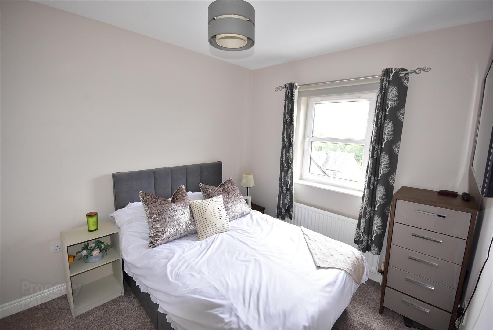 33 Greenvale Road 11 of 26