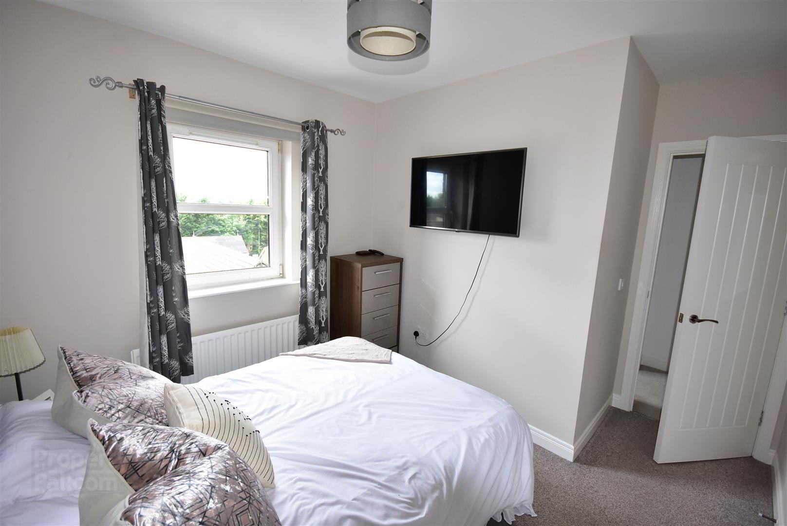 33 Greenvale Road 12 of 26