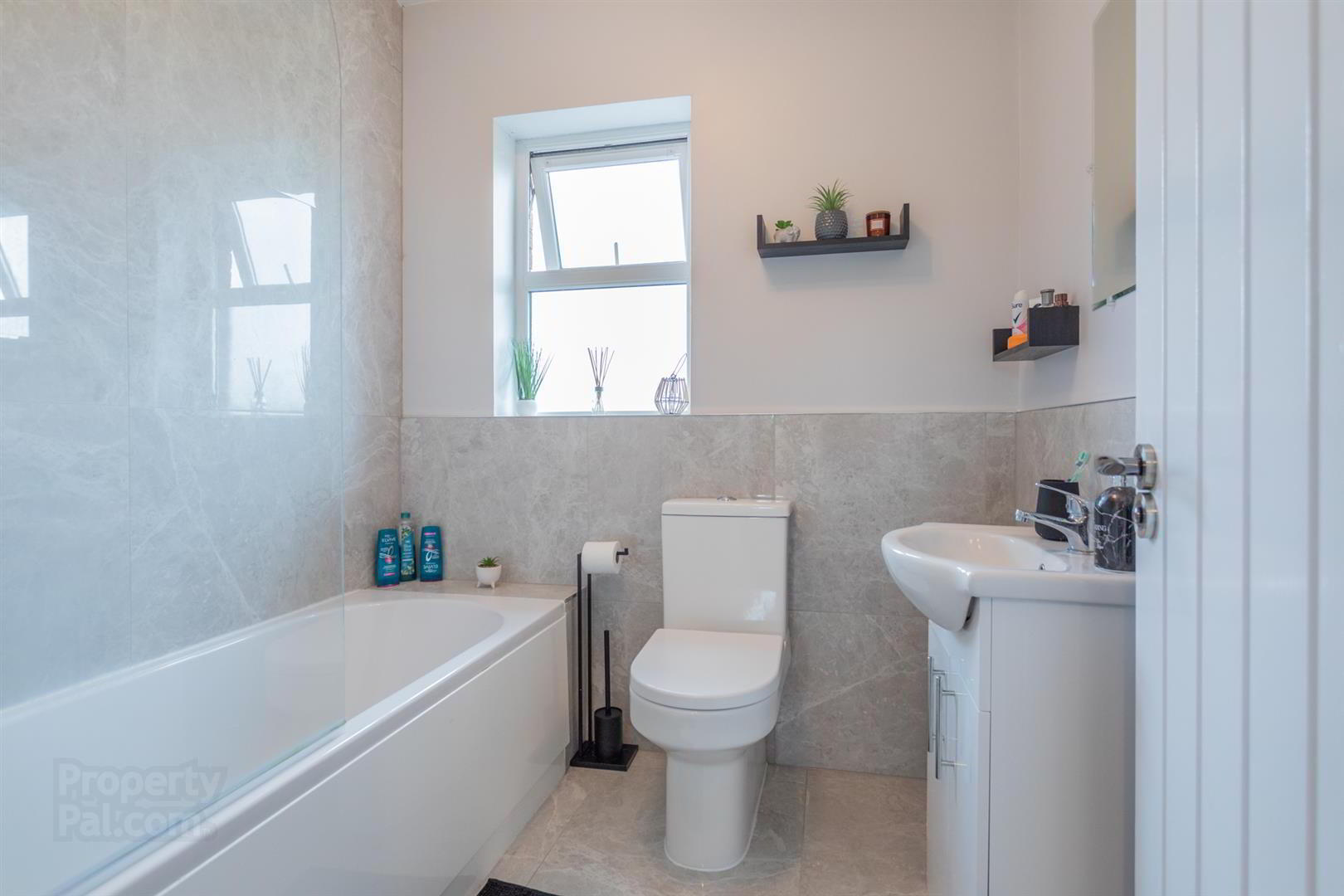 33 Greenvale Road 17 of 26