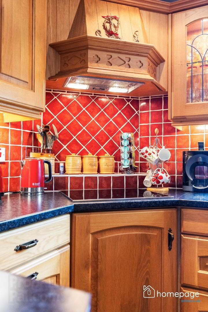 16 Carthall Manor 7 of 46