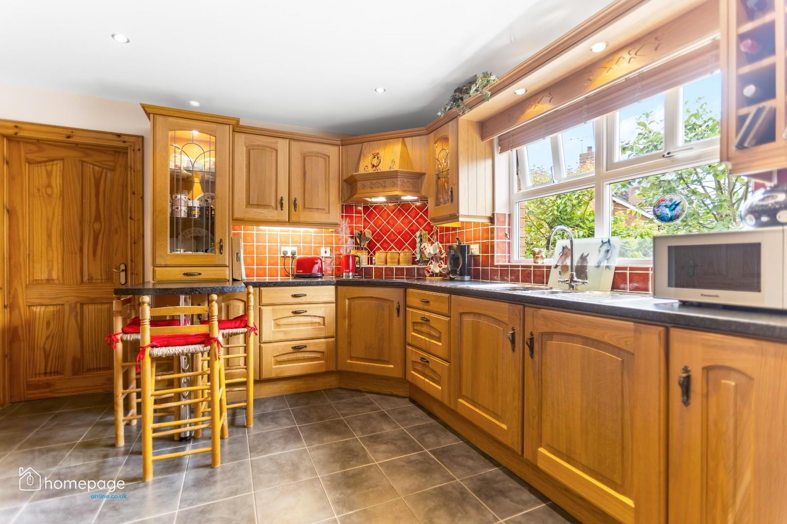 16 Carthall Manor 6 of 46