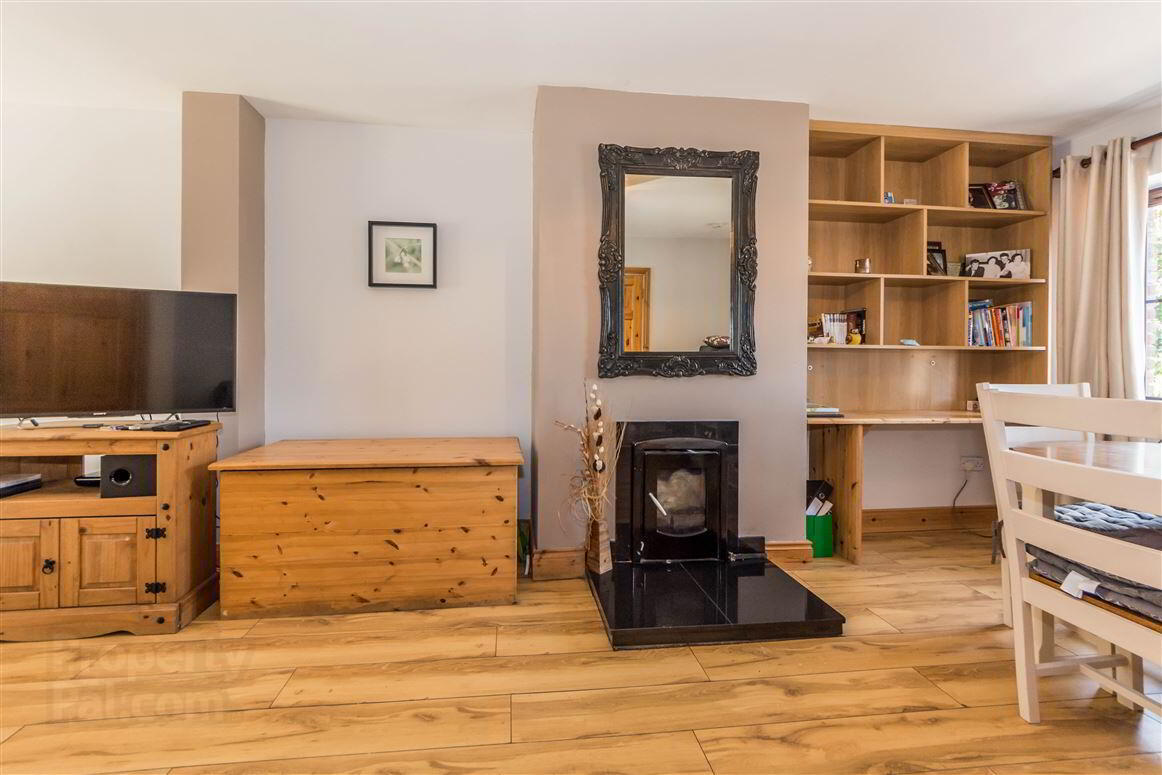 5 Chapel Hill Court 8 of 30