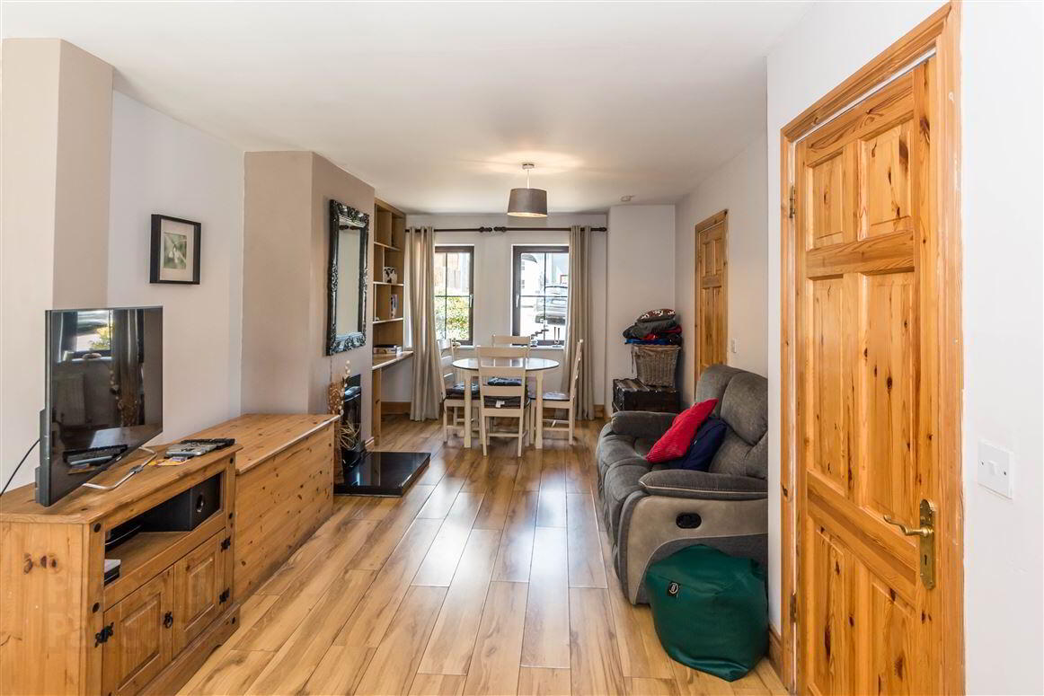 5 Chapel Hill Court 10 of 30