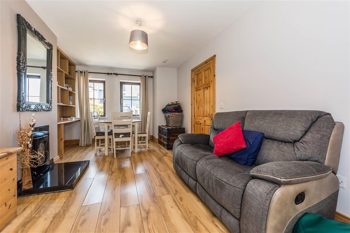 5 Chapel Hill Court 9 of 30