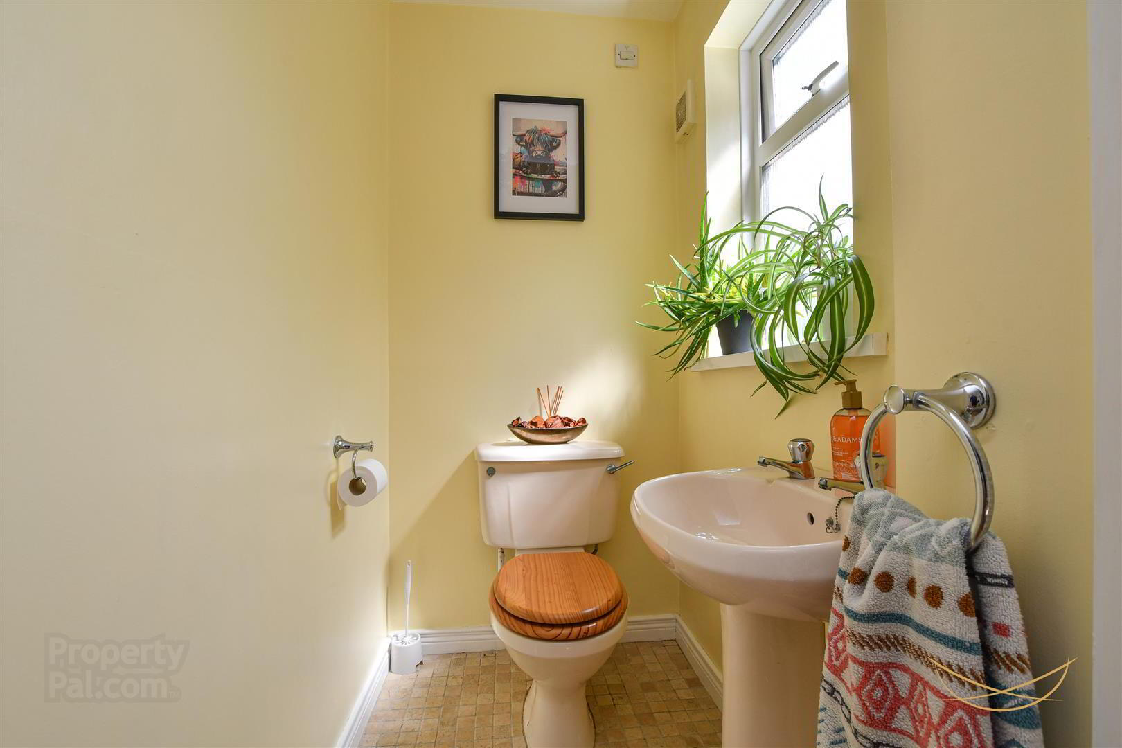 18 Oakdale Manor 8 of 44