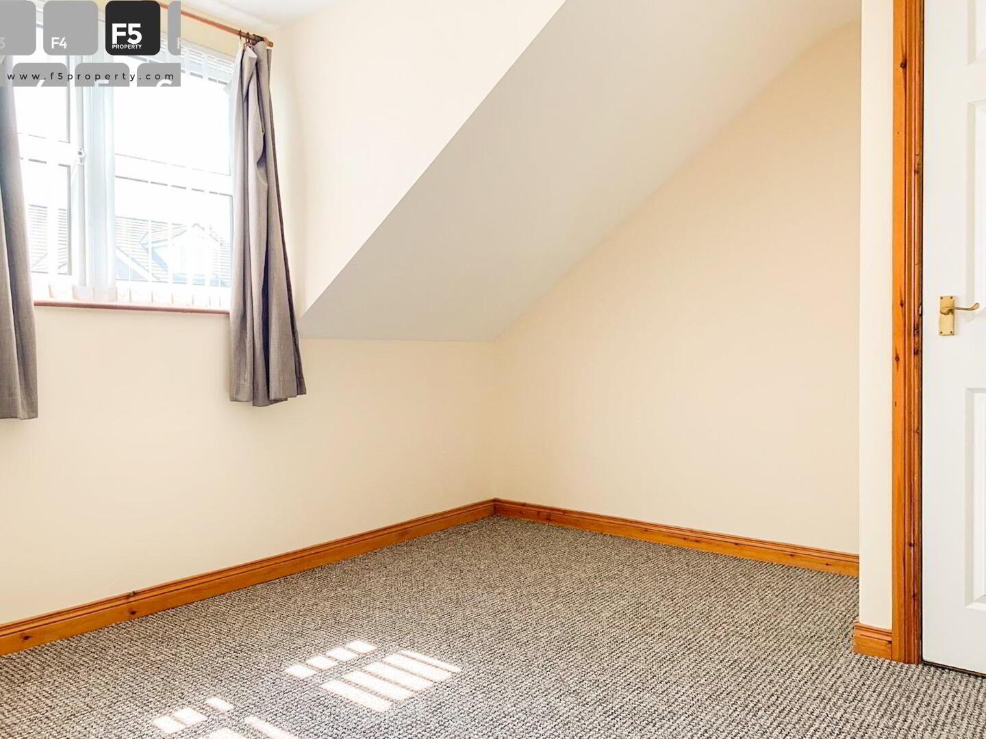 8 Ardenlee Way 14 of 16