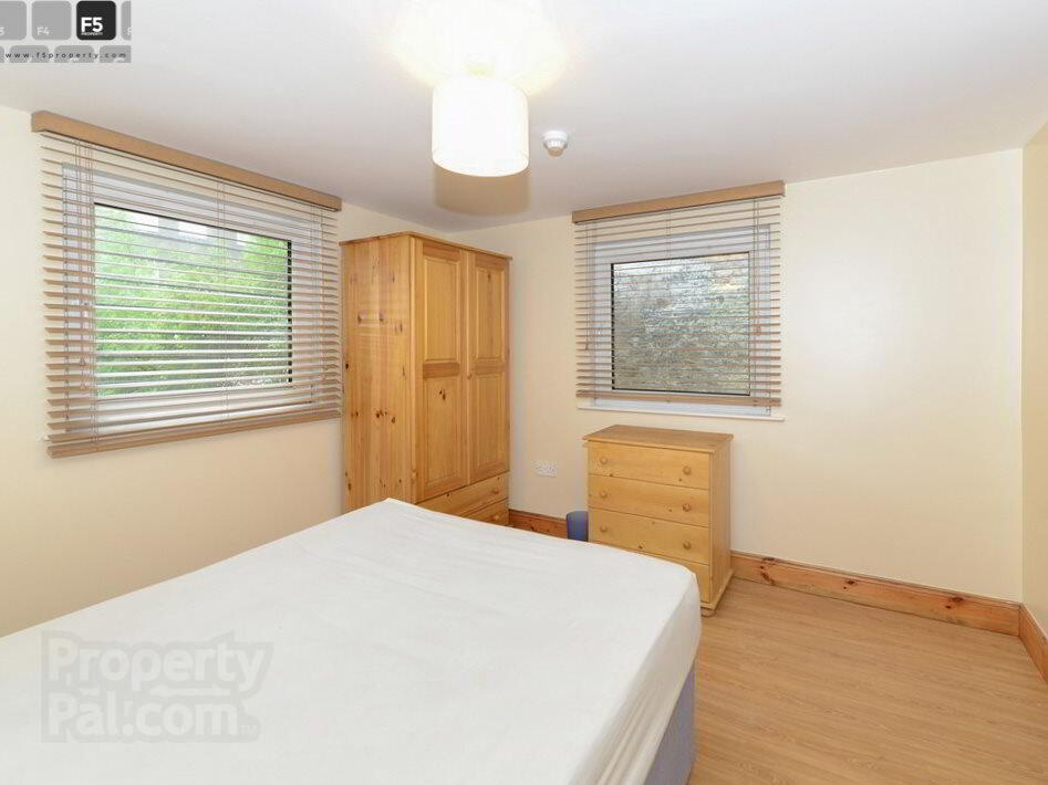 Apt 1 9, Ulsterville Avenue 5 of 7