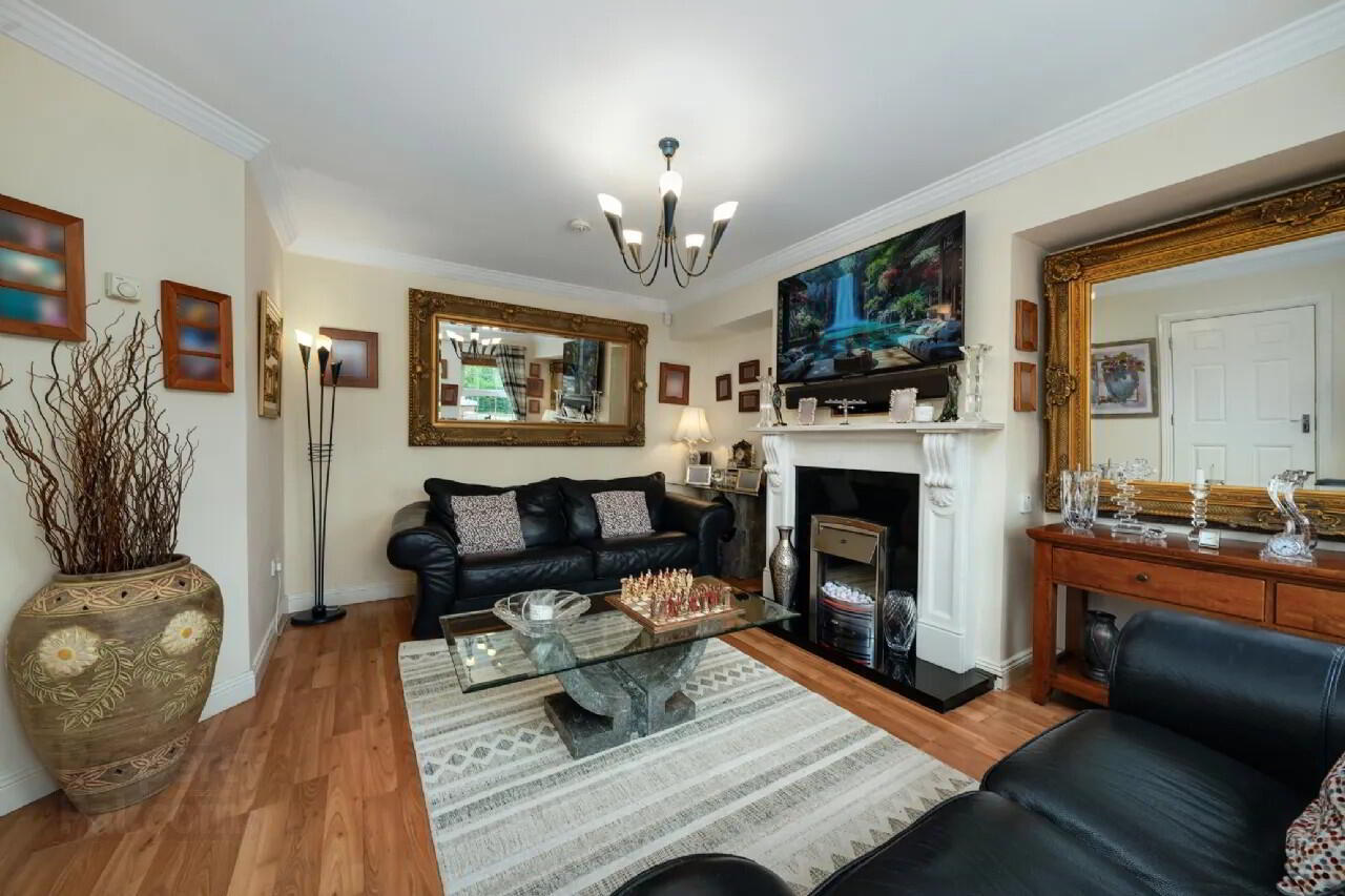 8 Cluain Mullach 5 of 28