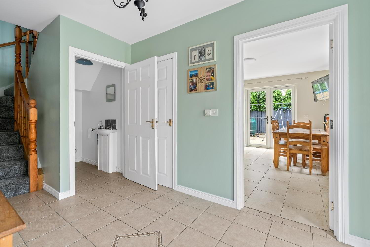 32 Elm Wood Green 6 of 28