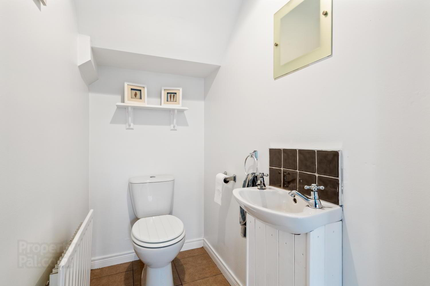 32 Elm Wood Green 8 of 28