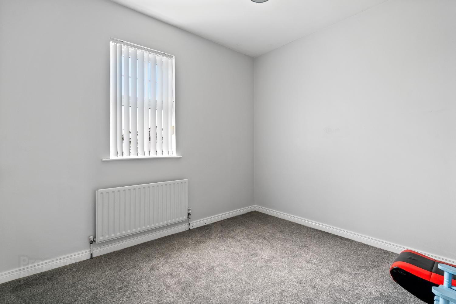 32 Elm Wood Green 24 of 28