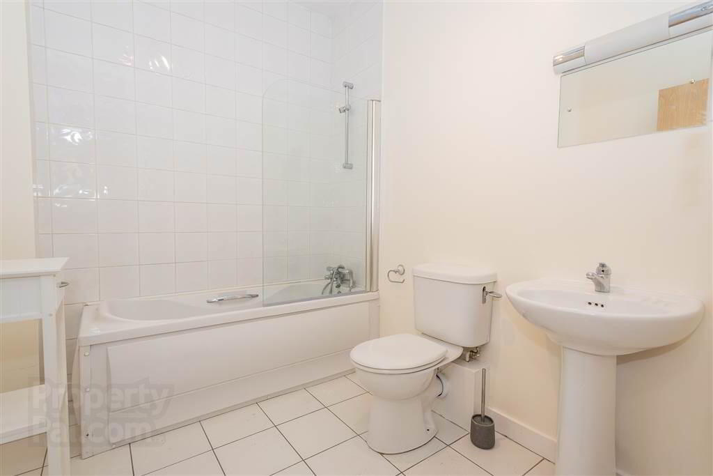 Apt 68 Park Royal, 841a Lisburn Road 6 of 7