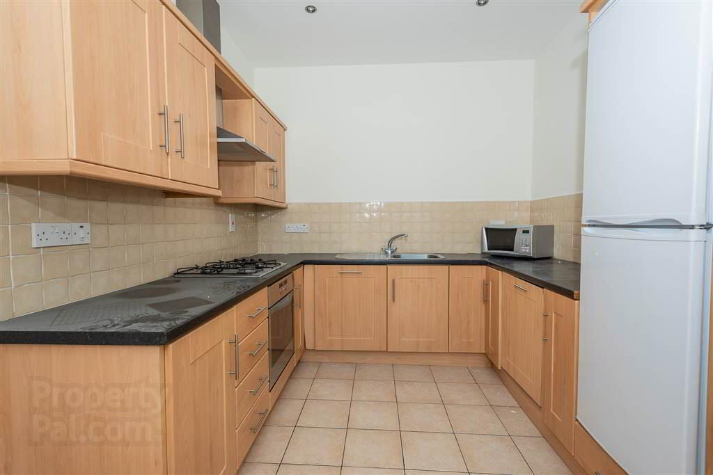 Apt 68 Park Royal, 841a Lisburn Road 4 of 7