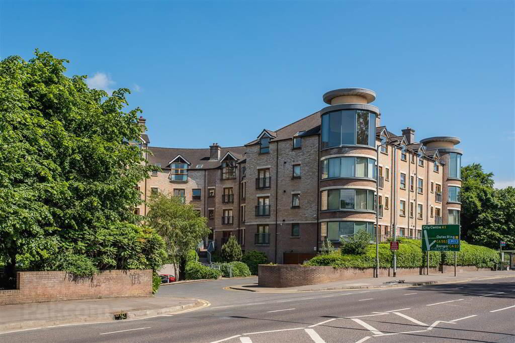 Apt 68 Park Royal, 841a Lisburn Road 1 of 7