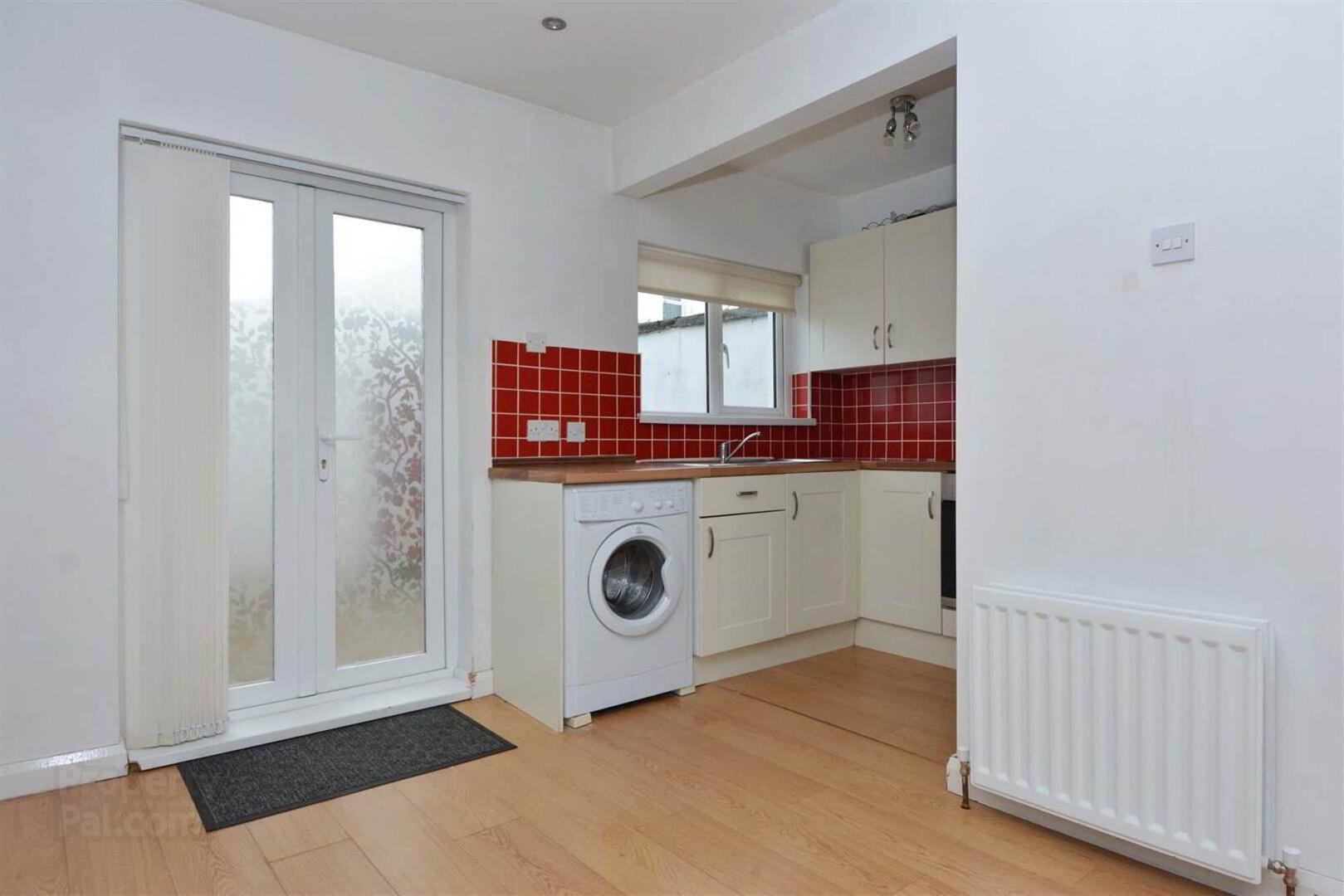 57 Sandbrook Park 9 of 16