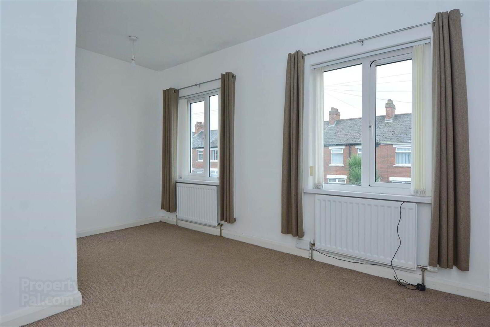 57 Sandbrook Park 10 of 16