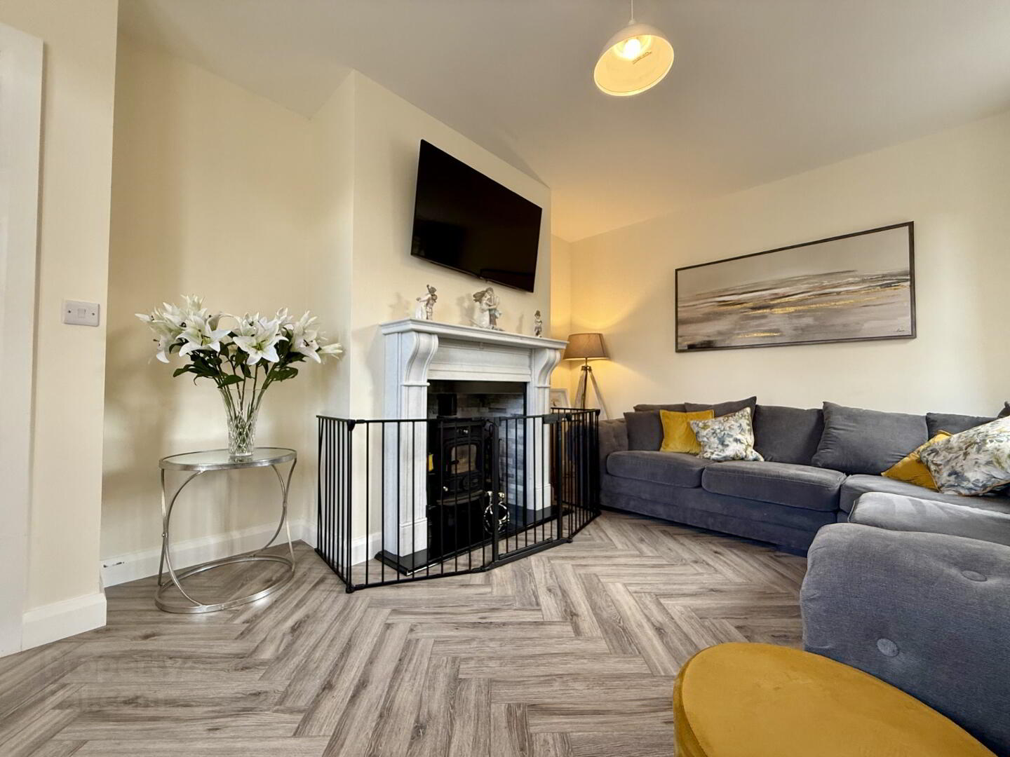 27 Cavanacaw Road 10 of 50