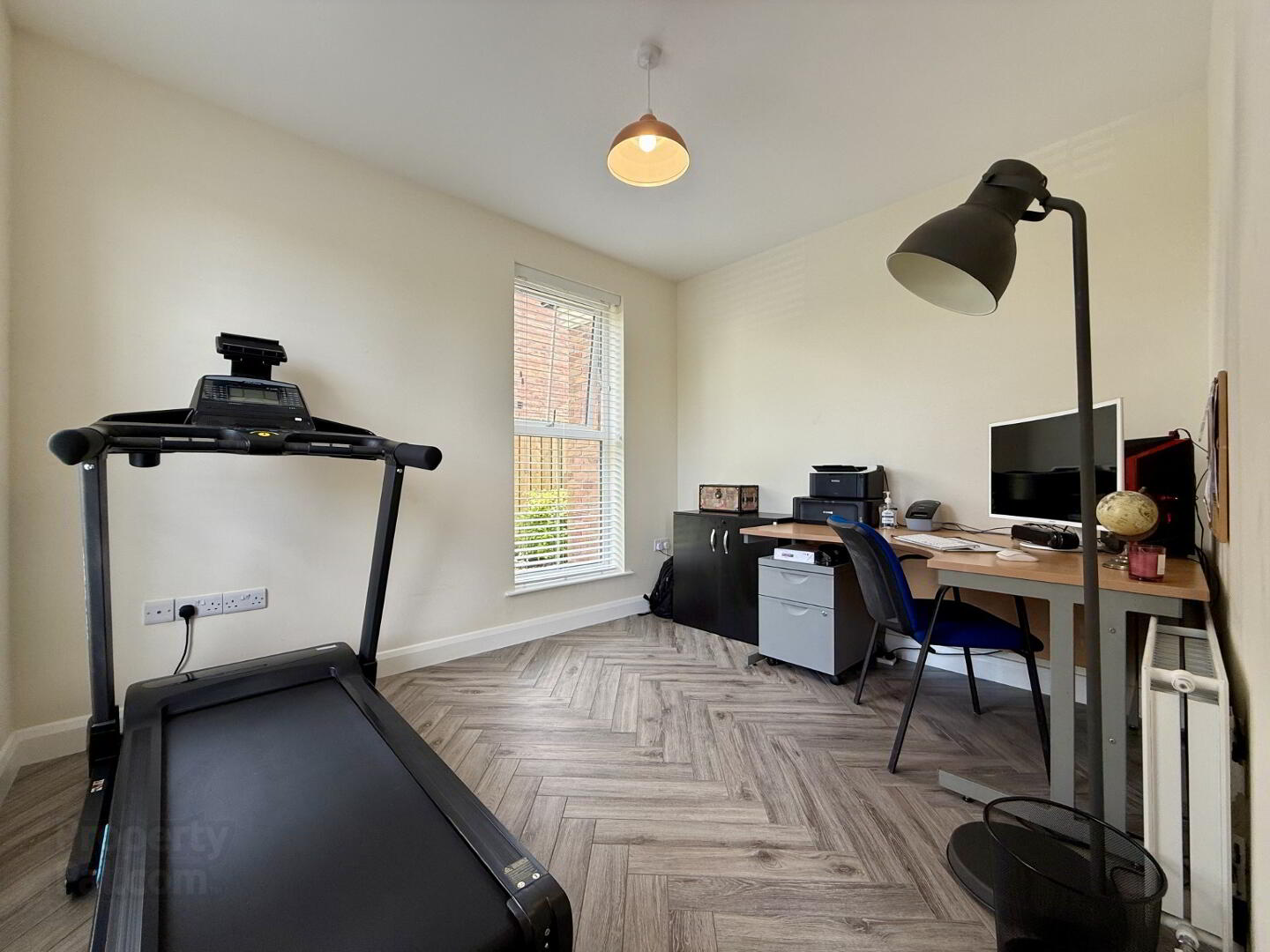 27 Cavanacaw Road 13 of 50