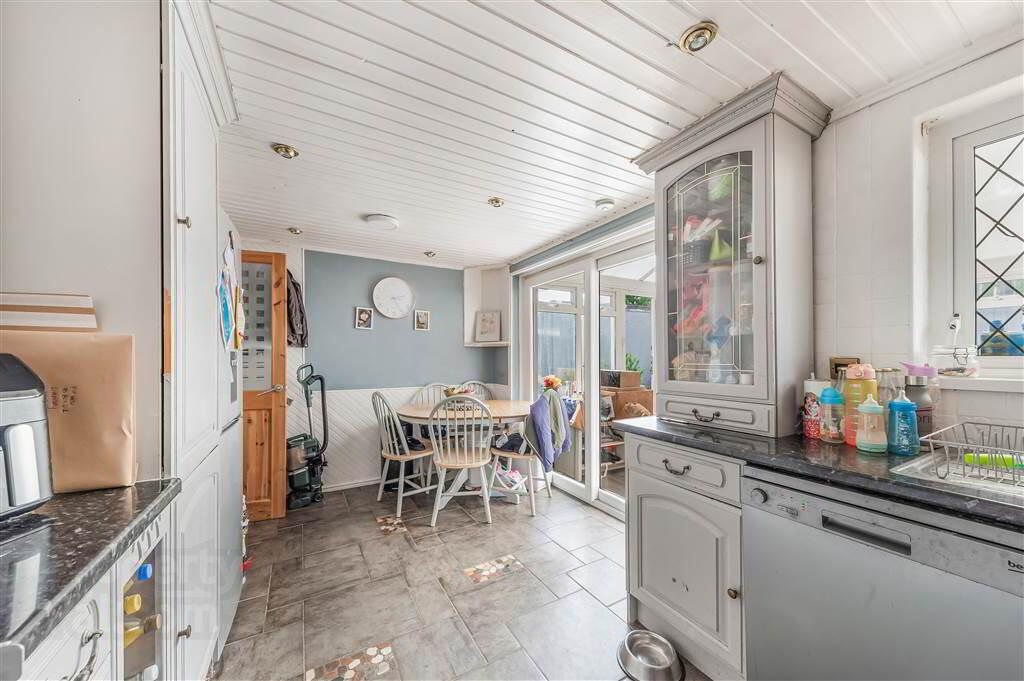 212 River Road 8 of 24