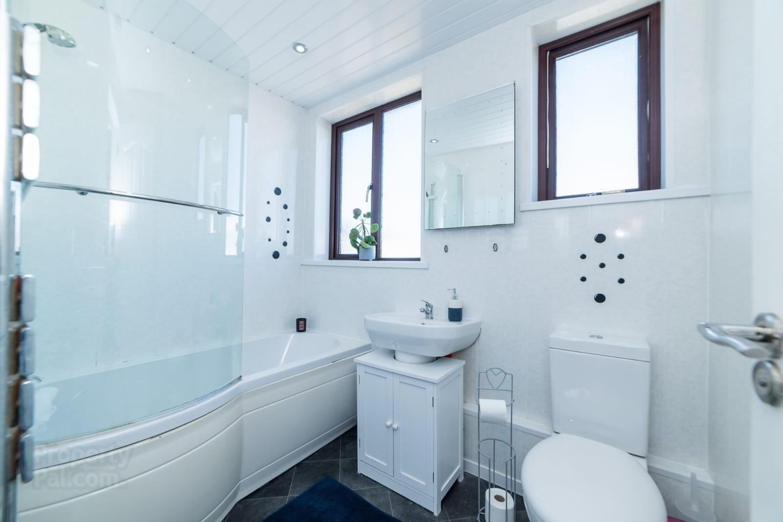 23 Kings Avenue 17 of 22